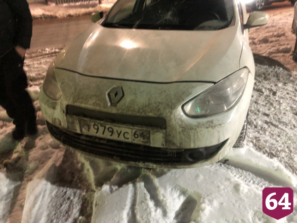Саратовских автохамов оштрафовали за парковку на пешеходном переходе