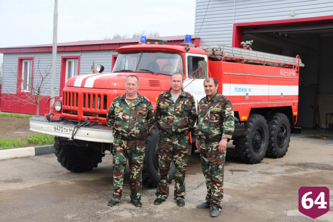 Саратовский огнеборец собрал коллекцию пожарных раритетов