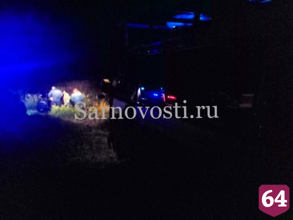 Пьяный юноша опрокинул легковушку с приятелями на трассе 