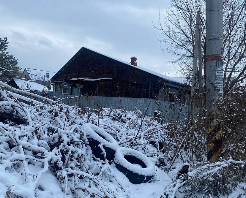 В Саратове незаконную свалку не убирают с весны