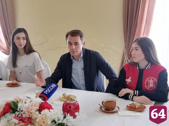 В Саратове актер Игорь Петренко поддержал жителей Донбасса 