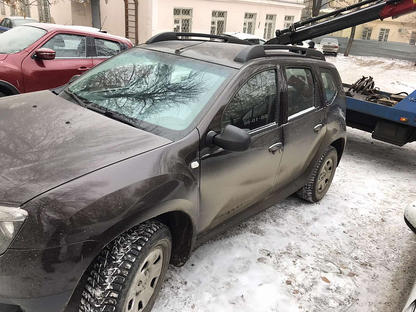У саратовца арестовали внедорожник из-за долгов по кредиту