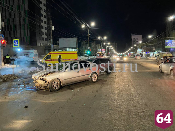 В Саратове попала в ДТП беременная женщина с 5 детьми
