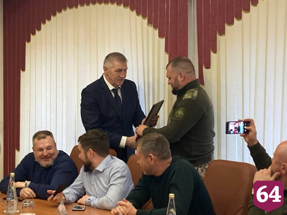 Герой России дал советы волонтерам в зоне спецоперации 