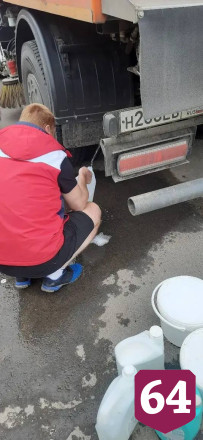 В Энгельсе увеличили число машин для подвоза воды