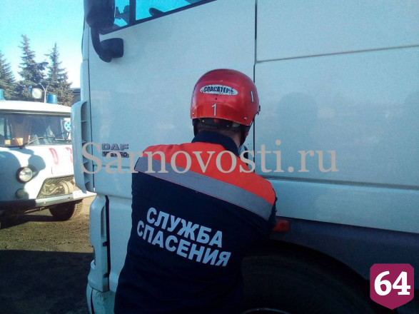 Под Саратовом исчезнувшего в пути дальнобойщика нашли мертвым в фуре