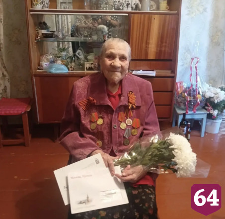 Саратовскую труженицу тыла со столетием поздравил Владимир Путин