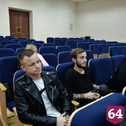  В Саратове ключи от квартир получили еще 29 детей-сирот