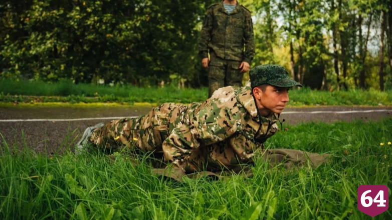 Саратовский школьник прошел школу спецназа на «Юнармейских маршрутах»