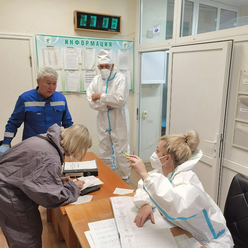 В Саратовской области женщина едва не лишилась стопы из-за газонокосилки