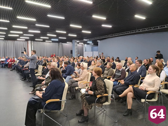 Саратовских журналистов наградили за популяризацию труда дорожников