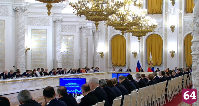 Саратовский губернатор заявил о важности мнения молодежи