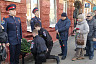 Сын Сергея Пускепалиса приехал в Саратов к дому отца