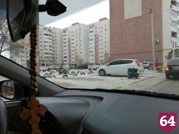 Под Саратовом из-за найденной при обыске гранаты эвакуировали жильцов высотки