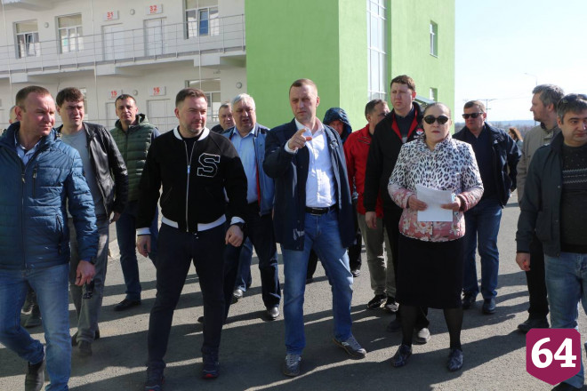 Бусаргин потребовал устранить недочеты в новых медучреждениях Саратова