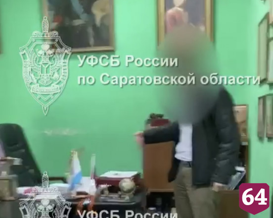 Саратовский адвокат требовал за «услуги» миллионы и получил 3 года колонии
