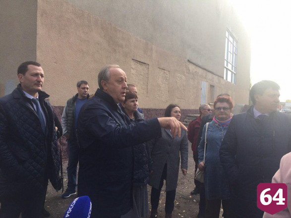 Губернатор предложил построить при марксовской школе спорткомплекс 