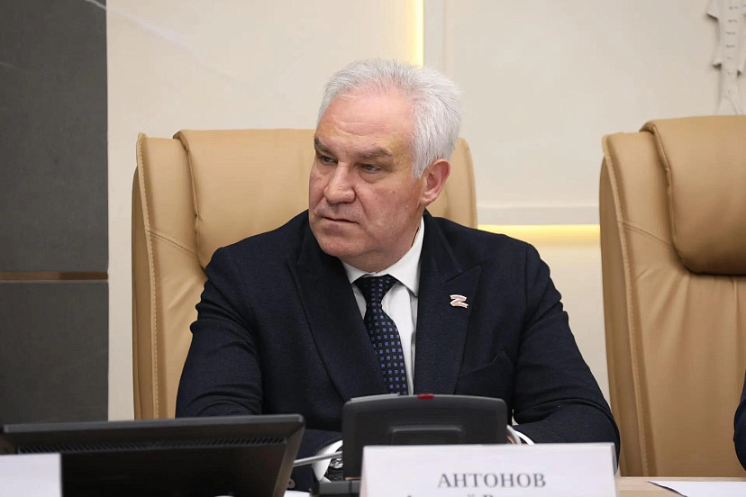 Депутаты призвали ускорить установку модульных ФАПов в Саратовской области
