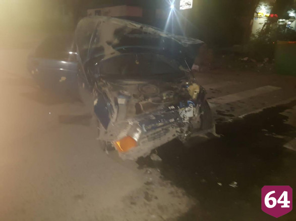 В ДТП с «Мерседесом» в Саратове покалечилась 19-летняя девушка