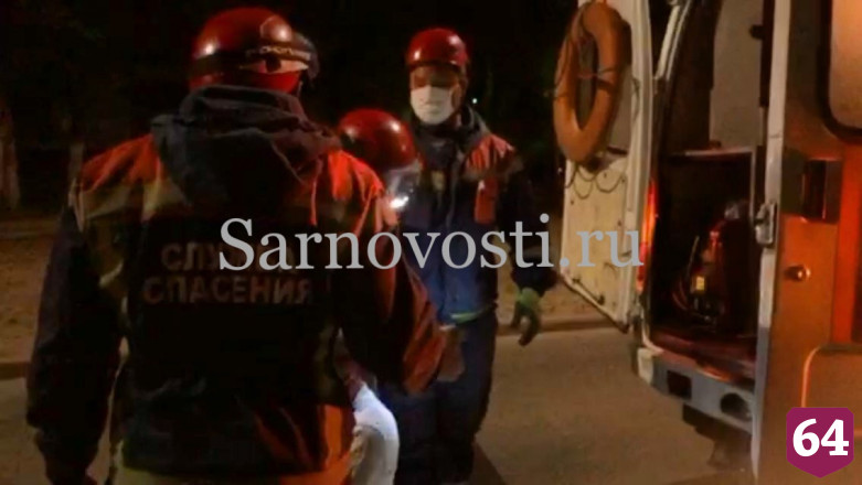 В Саратове водитель легковушки сломал ногу в ДТП с такси