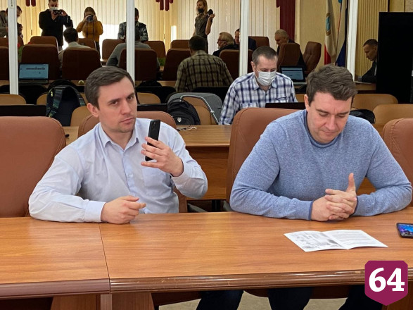 Саратовским коммунистам посоветовали «вырасти из коротких штанишек»