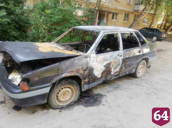 На Топольчанской ночью сгорела «Лада»