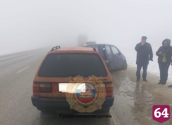 В Саратове во второй за день массовой аварии разбилась автоледи
