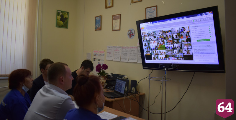 Саратовцы выходят в онлайн с рассказами о волонтерстве