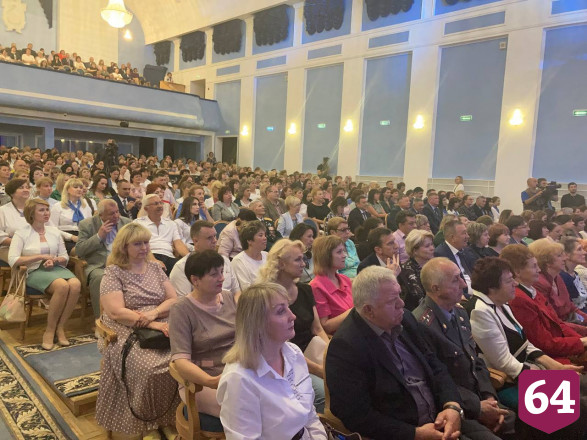 В Саратове наградили лучших социальных работников 