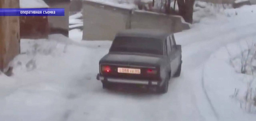 В Саратове пьяный водитель на «Жигулях» уходил от полицейской погони