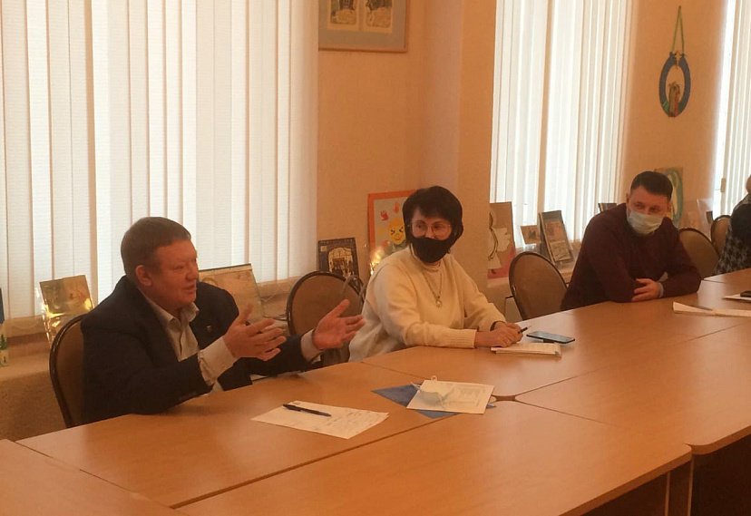 В саратовских школах наиболее востребованы учителя по 3 предметам