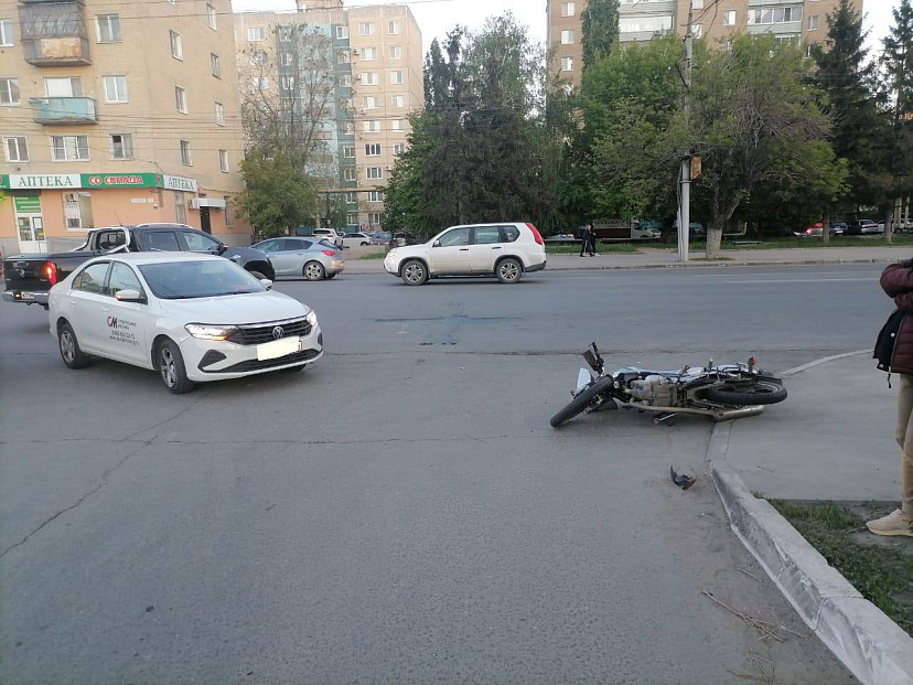 В Саратове подросток на мотоцикле попал в ДТП