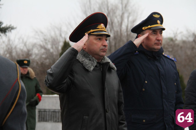Саратовский губернатор почтил память погибших бойцов 