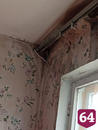 Саратовцы пожаловались на дырявую крышу и затопленные квартиры 