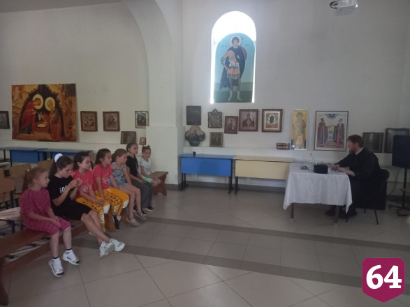 В саратовском райцентре детей учат растапливать самовары