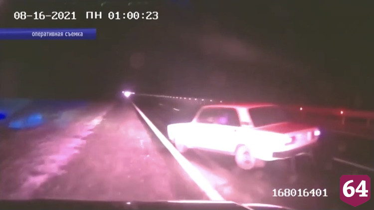 Саратовские полицейские открыли стрельбу при задержании пьяного водителя из Волгограда