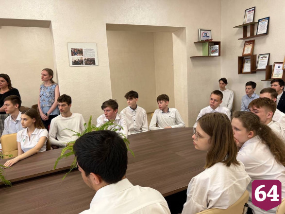 Школьники из Энгельса пообещали проложить дорогу к Марсу