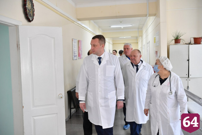 Губернатор назвал условия для решения кадровой проблемы районной больницы