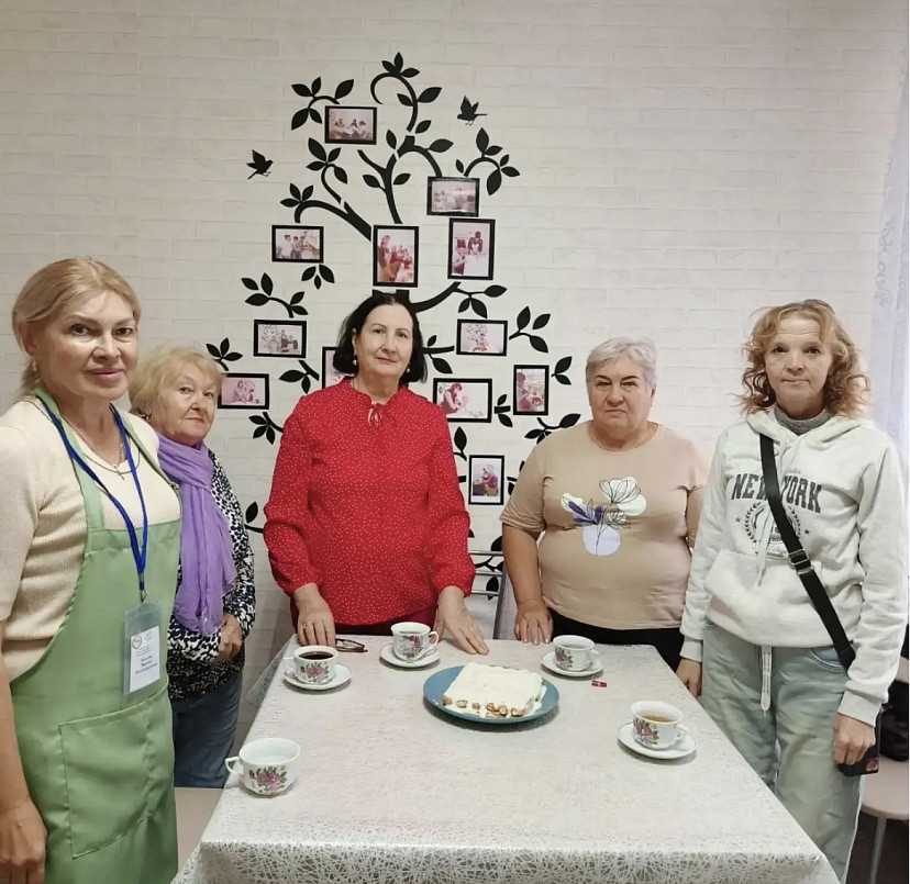 Саратовская пенсионерка на мастер-классе научила готовить тирамису