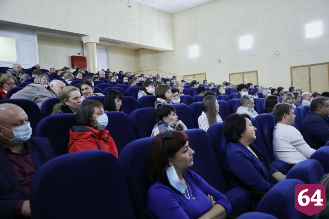 Под Саратовом построят крытую ледовую арену