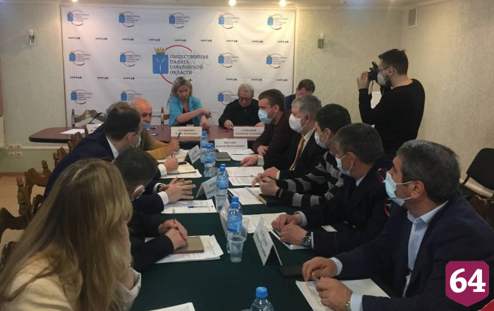 В Саратове предложили привлекать к уборке снега приезжих 