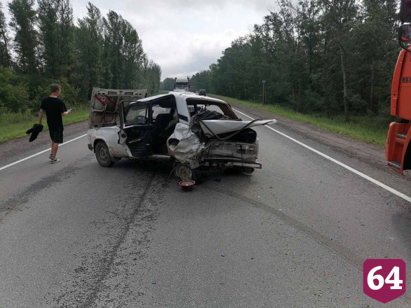 Двое взрослых и ребенок травмировались в ДТП под Саратовом