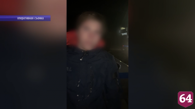 Под Саратовом пьяный водитель застрял в поле во время погони
