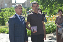 Семьям вручили ордена и медали погибших в спецоперации саратовских бойцов