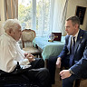 Максим Леонов навестил 103-летнего стрелка Великой Отечественной войны