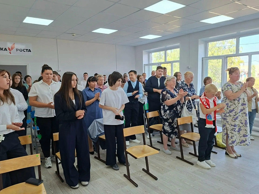 Школьника из Саратовской области отметили за помощь фронту 