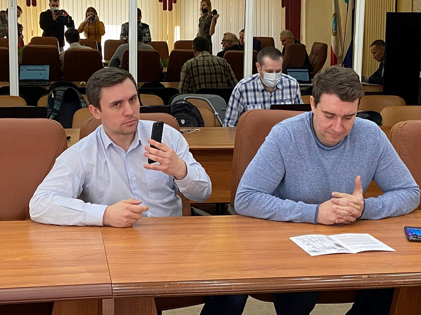 Саратовским коммунистам посоветовали «вырасти из коротких штанишек»