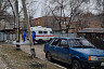 Скорая помощь застряла на дороге из-за коммунальной аварии
