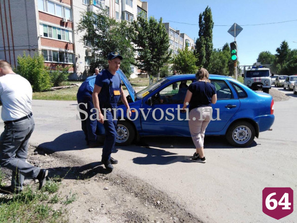 Мужчина разбил голову в ДТП с двумя легковушками