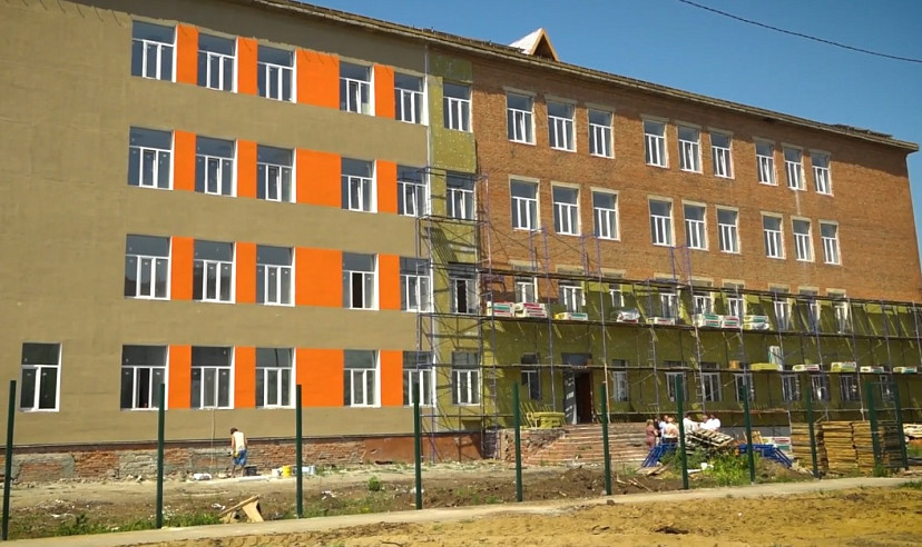 В Энгельсе капитально ремонтируют три школы